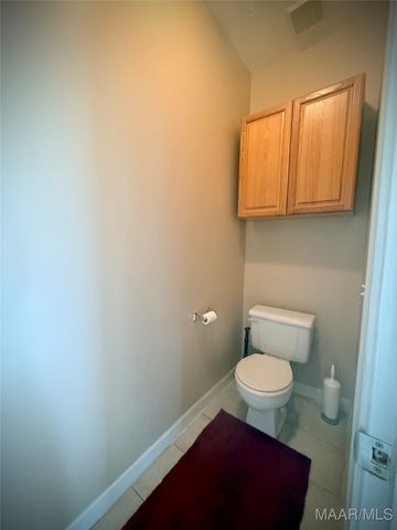 225 Twin Oaks Lane, Wetumpka, AL 36093