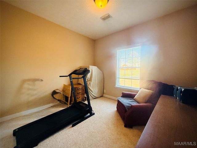 225 Twin Oaks Lane, Wetumpka, AL 36093