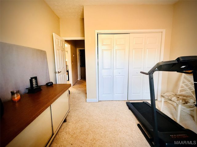 225 Twin Oaks Lane, Wetumpka, AL 36093