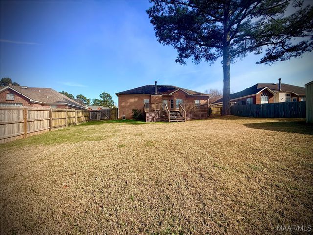 225 Twin Oaks Lane, Wetumpka, AL 36093