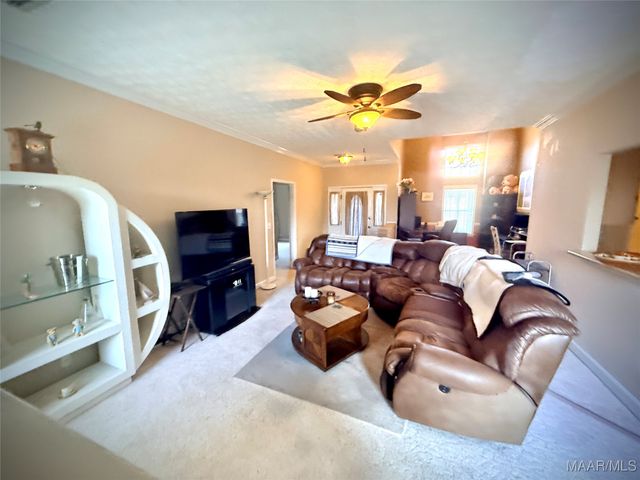 225 Twin Oaks Lane, Wetumpka, AL 36093