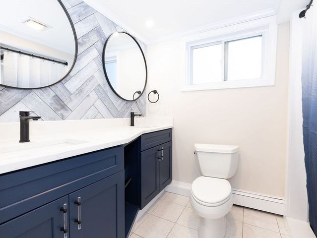 53 Lawrence St, Salem, MA 01970