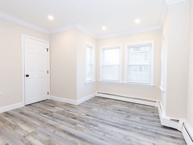 53 Lawrence St, Salem, MA 01970