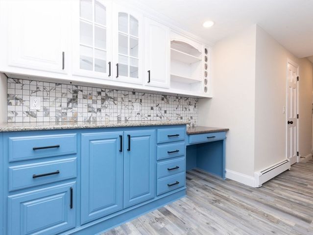 53 Lawrence St, Salem, MA 01970