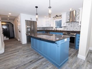 53 Lawrence St, Salem, MA 01970