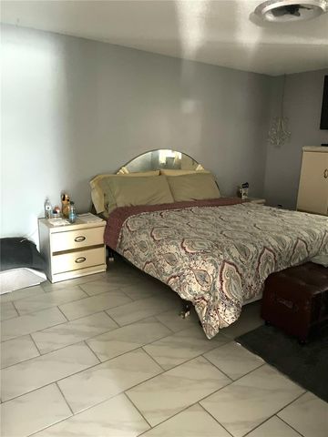 490 WATER ROAD, Ocala, FL 34472