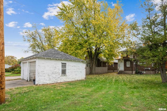 742 7TH Avenue South, Clinton, IA 52732