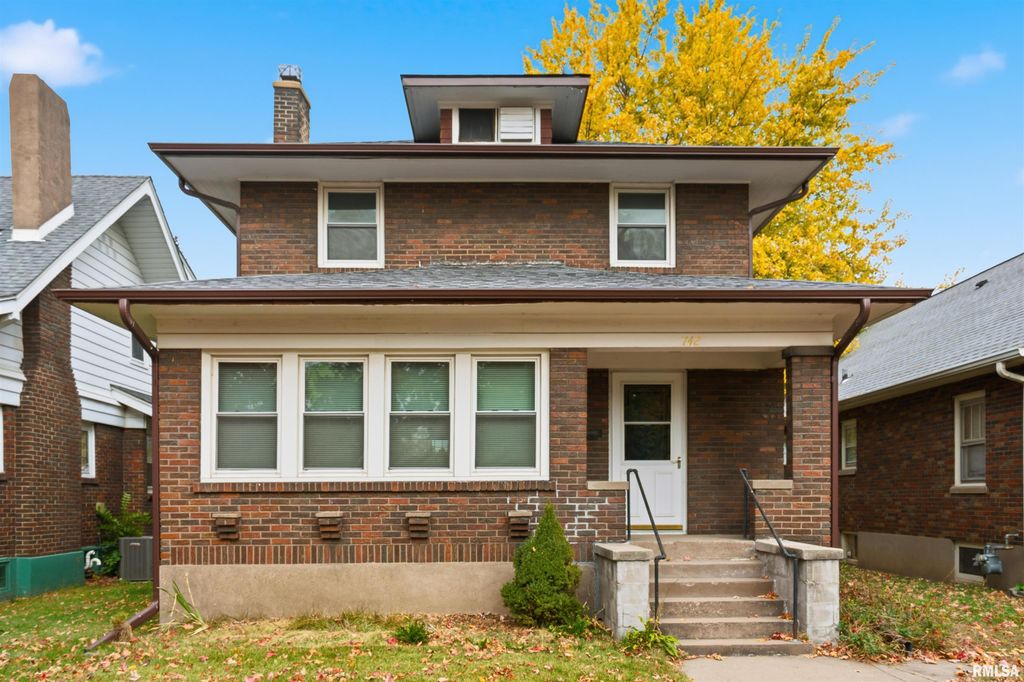 742 7TH Avenue South, Clinton, IA 52732