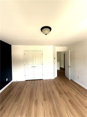 2160 Crestridge Trail NE, Atlanta, GA 30329