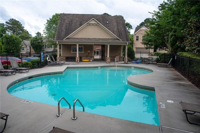 2160 Crestridge Trail NE, Atlanta, GA 30329