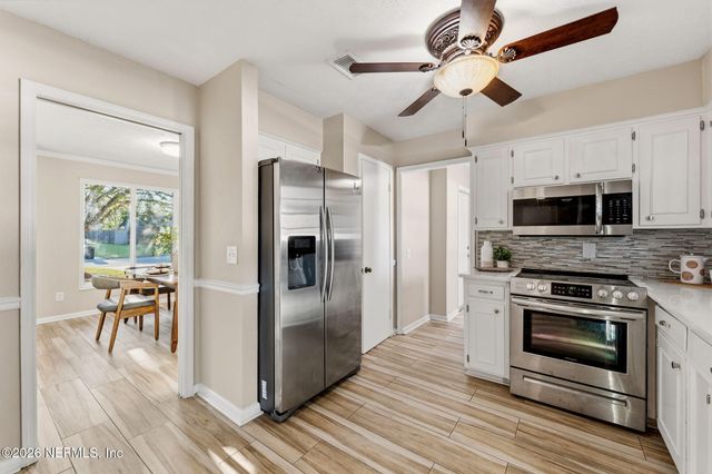 3472 RED OAK Circle E, Orange Park, FL 32073