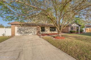 3472 RED OAK Circle E, Orange Park, FL 32073
