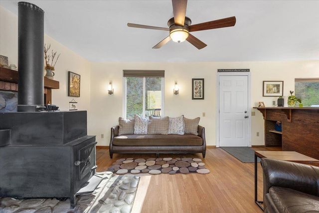 17370 17370 Mines Rd, Livermore, CA 94550