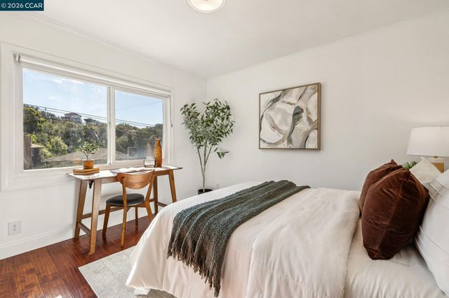 4037 Rusting Ave, Oakland, CA 94605