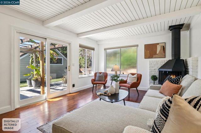 4037 Rusting Ave, Oakland, CA 94605