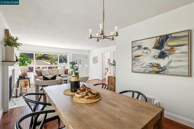 4037 Rusting Ave, Oakland, CA 94605