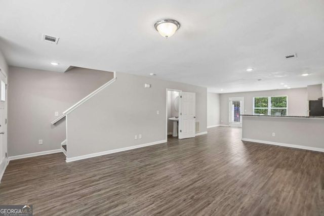 4422 Pinscher Street, Union City, GA 30291