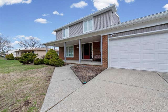 4902 Hubbard Drive, Troy, MI 48085