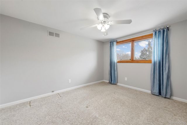 4902 Hubbard Drive, Troy, MI 48085