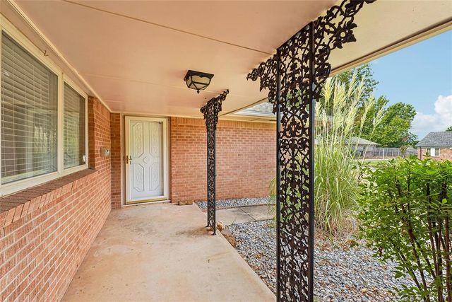 3500 Bella Vista Drive, Midwest City, OK 73110