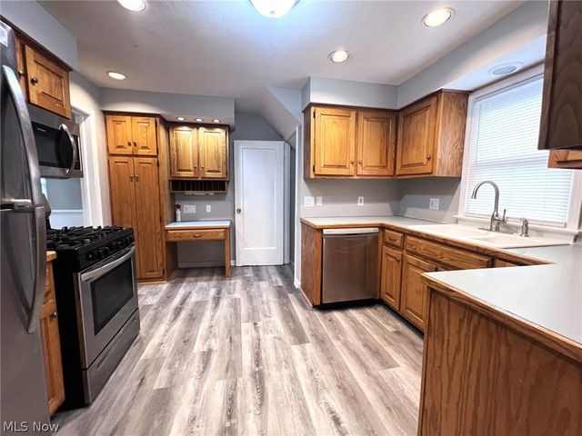 801 Spangler Street NE, Canton, OH 44714