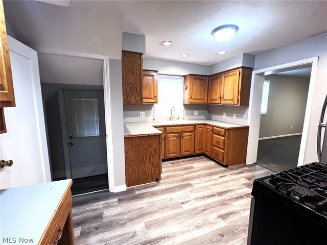 801 Spangler Street NE, Canton, OH 44714