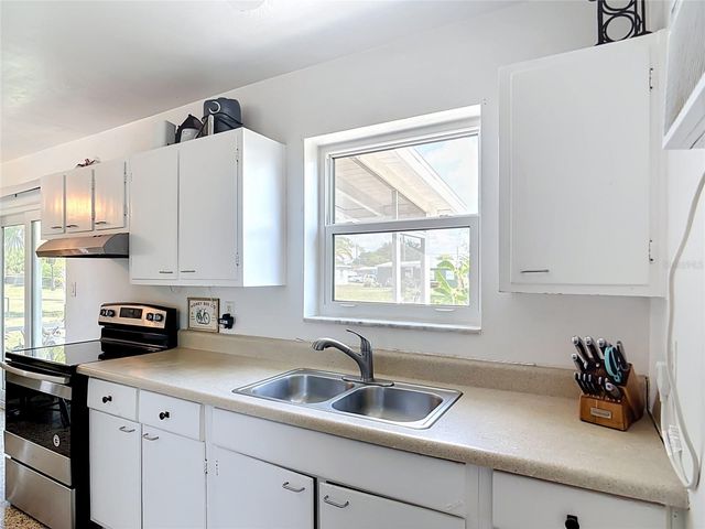 21362 HEPNER AVENUE, Port Charlotte, FL 33952