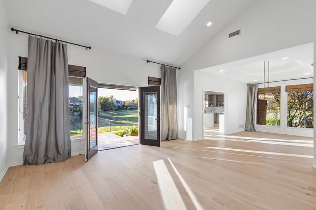 2636 Brookside Drive, Irving, TX 75063