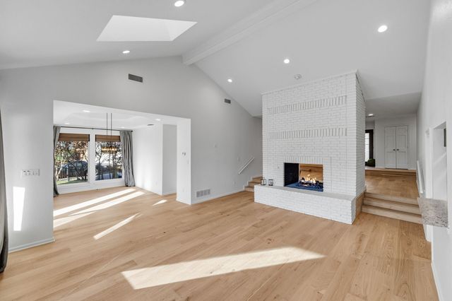 2636 Brookside Drive, Irving, TX 75063