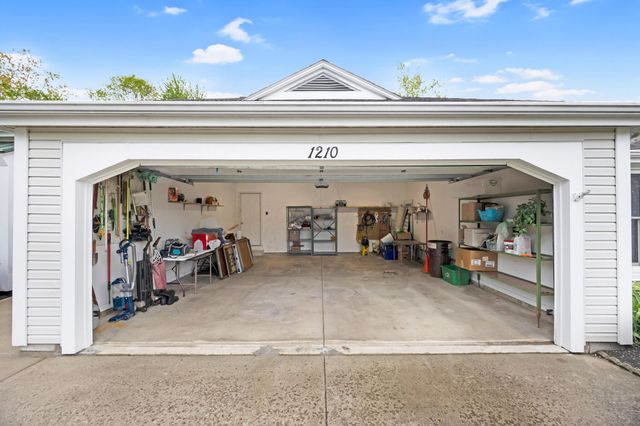 1210 Shawnee Trace, Bellefontaine, OH 43311