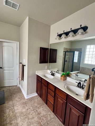 21710 ANDREWS GDN, San Antonio, TX 78258