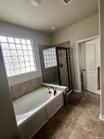 21710 ANDREWS GDN, San Antonio, TX 78258