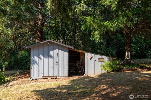 361 Penning Road, Chehalis, WA 98532