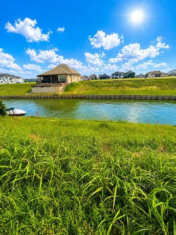 10713 S Lake Mist Lane, Willis, TX 77318
