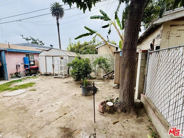 1450 W 67th Street, Los Angeles, CA 90047