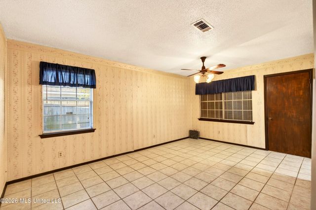 109 Stennis Avenue, Ocean Springs, MS 39564