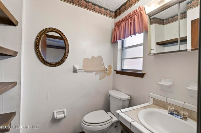 109 Stennis Avenue, Ocean Springs, MS 39564