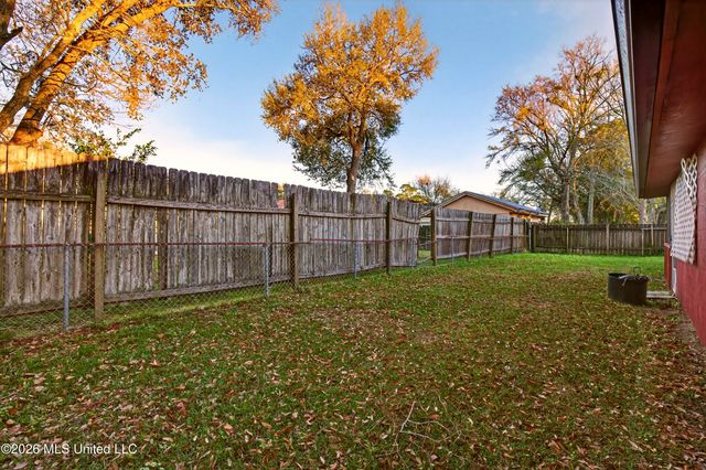 109 Stennis Avenue, Ocean Springs, MS 39564