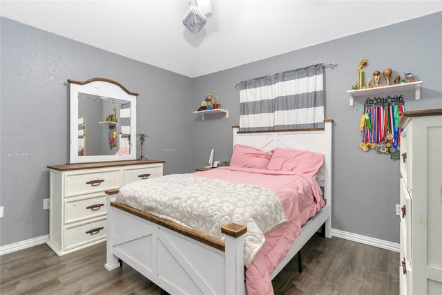 803 Green Street, Rio Vista, TX 76093