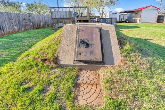 803 Green Street, Rio Vista, TX 76093