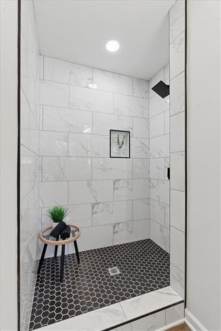 395 Ben Avenue SW, Lilburn, GA 30047