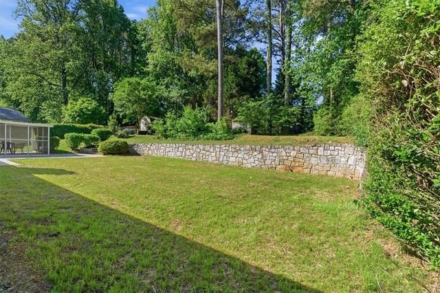 395 Ben Avenue SW, Lilburn, GA 30047