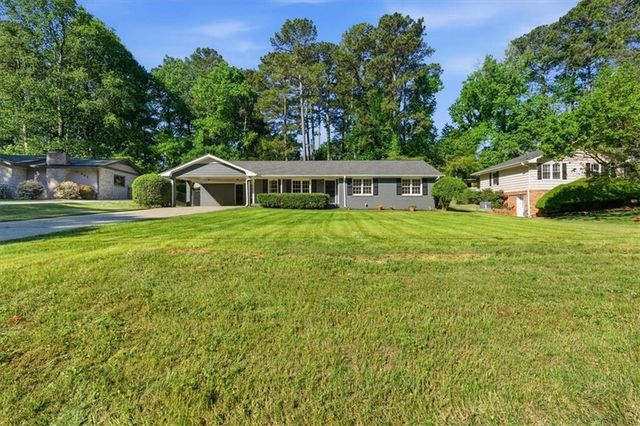 395 Ben Avenue SW, Lilburn, GA 30047