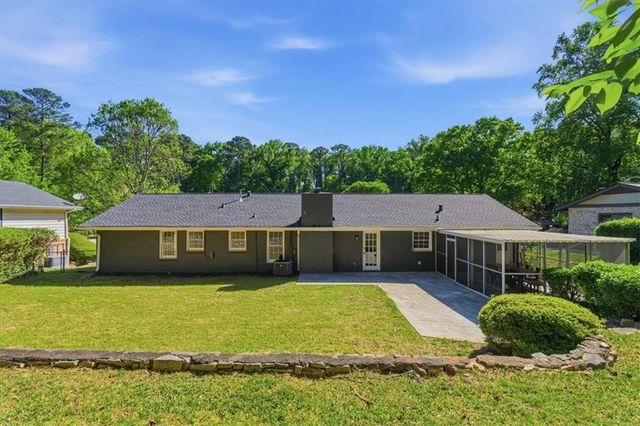 395 Ben Avenue SW, Lilburn, GA 30047