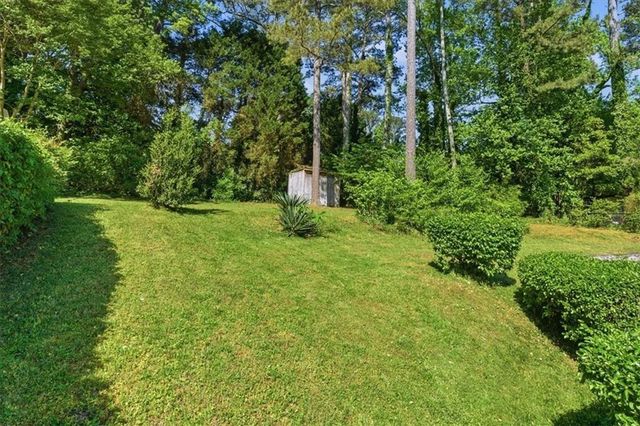 395 Ben Avenue SW, Lilburn, GA 30047