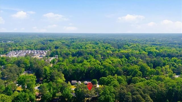 395 Ben Avenue SW, Lilburn, GA 30047