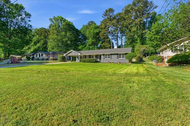 395 Ben Avenue SW, Lilburn, GA 30047