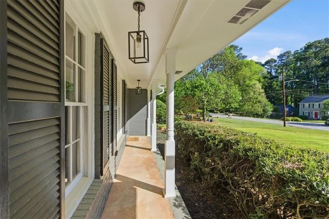 395 Ben Avenue SW, Lilburn, GA 30047