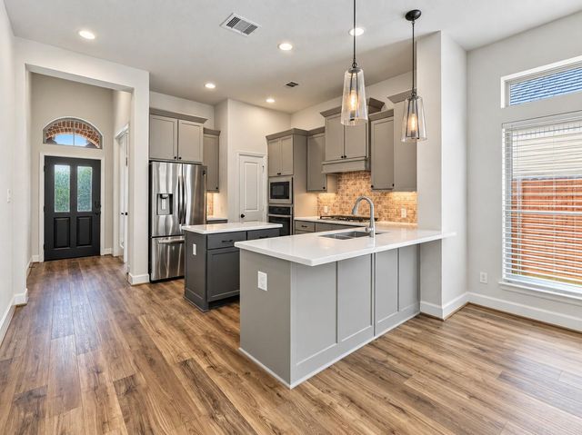 146 Dove Springs Court, Conroe, TX 77304