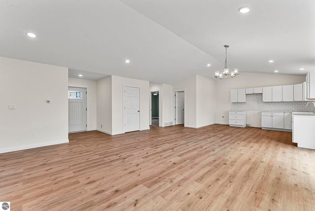 5436 Revella Lane, Grawn, MI 49637